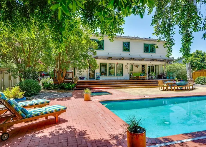 Novato Getaway: Pool, Hot Tub, Near Sf Bay!