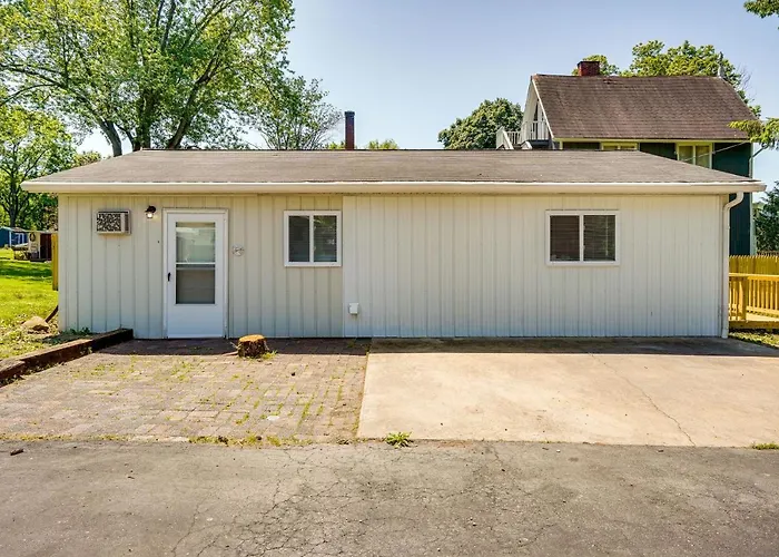 Zanesville Vacation Rental: 2 Mi To Downtown!