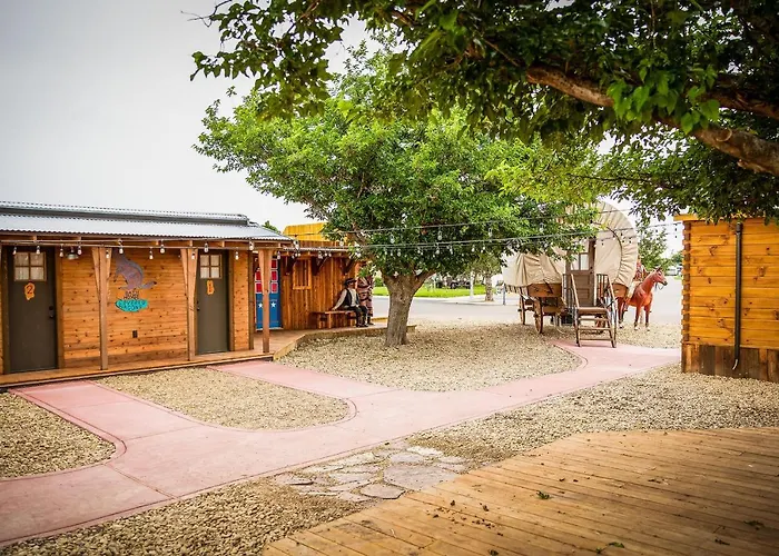 The Big Texan - Cabins And Wagons