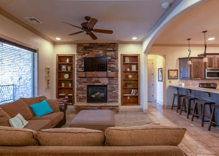 D3 Spacious Sunset Suite Second Floor 2-Bedroom