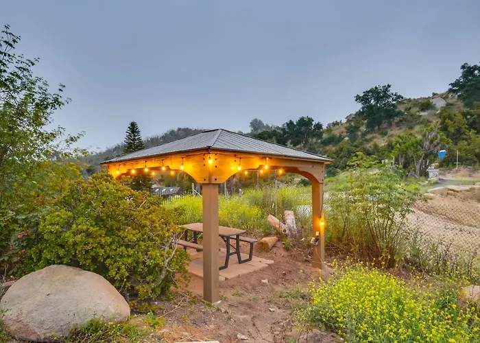 Escondido Hilltop Home W/ Deck & Views!