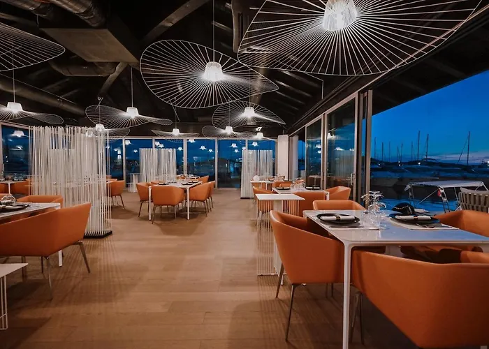 Hotel Stomorin-Marina Hramina