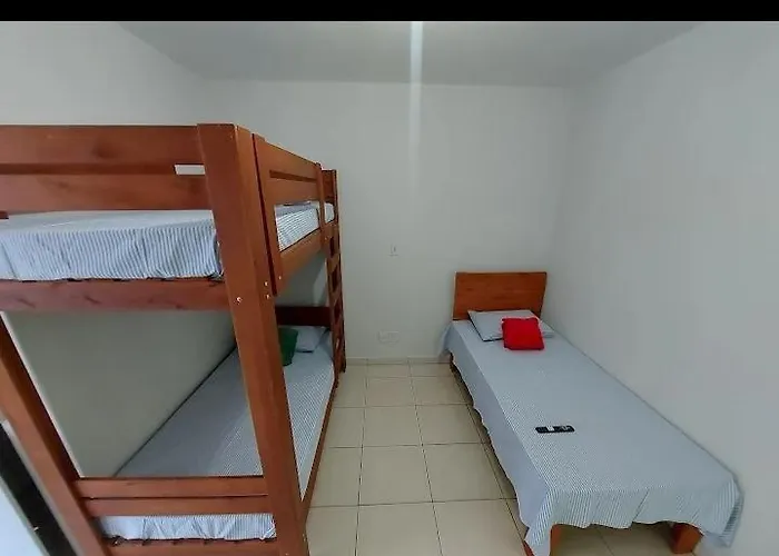 Udi Hostel Hospedaria Economica