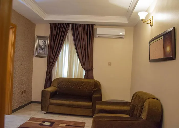 Sparklyn Hotels & Suites