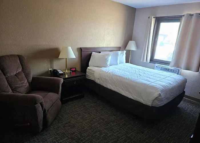 Crookston Inn & Convention Center