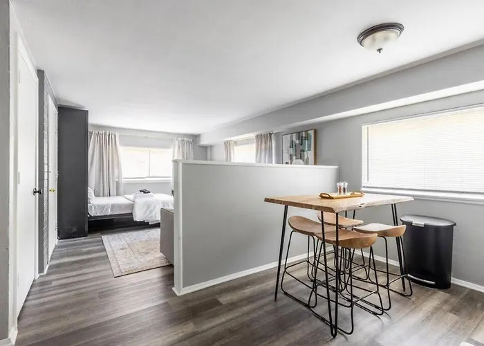 Westlake Apartment