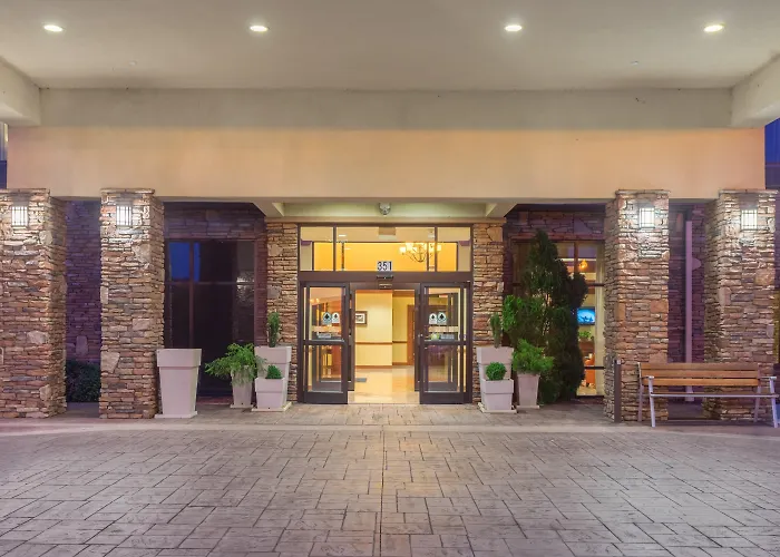 Holiday Inn Express & Suites Lexington North West-The Vineyard By Ihg