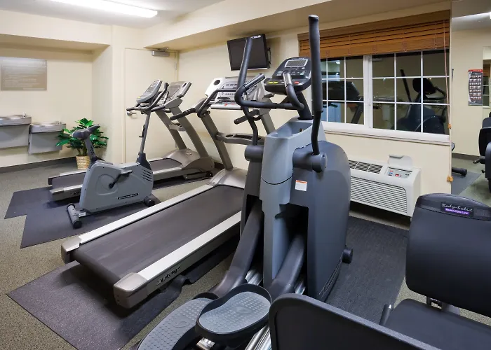 Candlewood Suites Milwaukee Brown Deer, An Ihg Hotel
