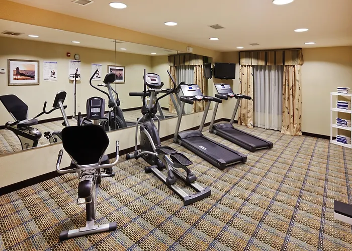 Holiday Inn Express Hotel And Suites Okmulgee