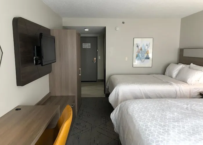 Holiday Inn Express & Suites Donegal By Ihg