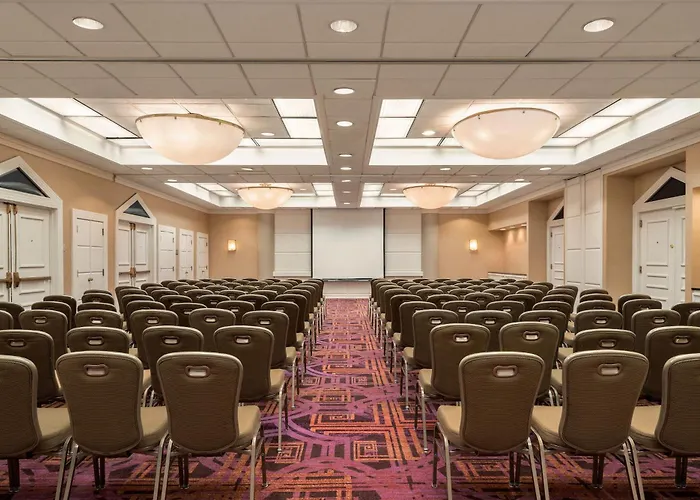 Crowne Plaza Englewood By Ihg