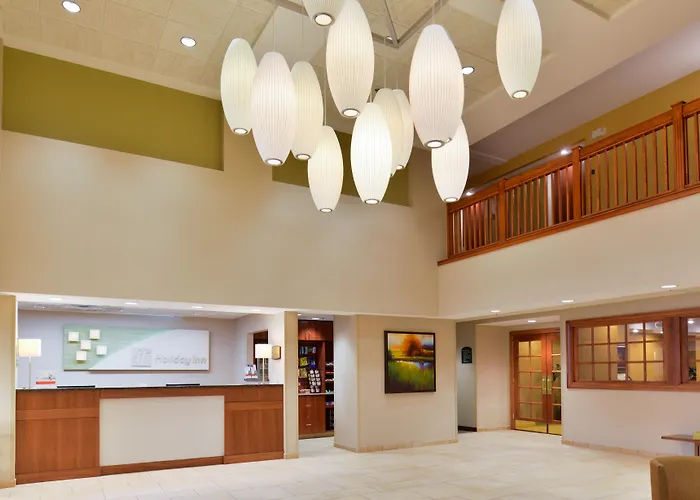 Holiday Inn & Suites Overland Park-Conv Ctr By Ihg