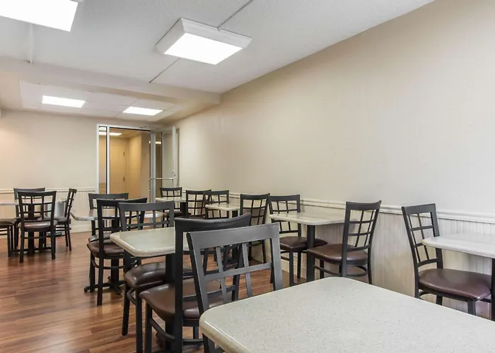 Greenstay Hotel Joplin Missouri