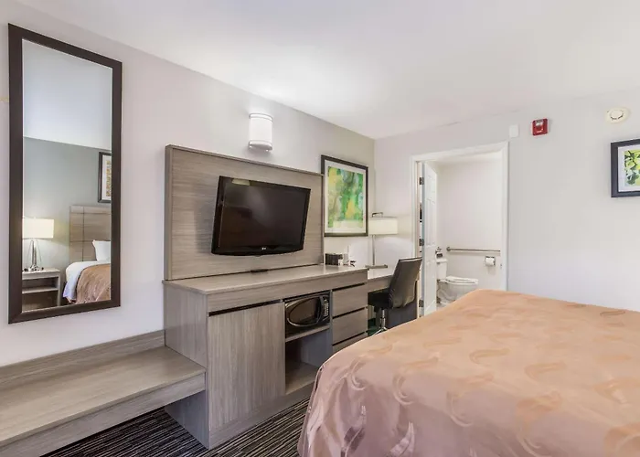 Quality Inn Gallatin-Nashville Metro