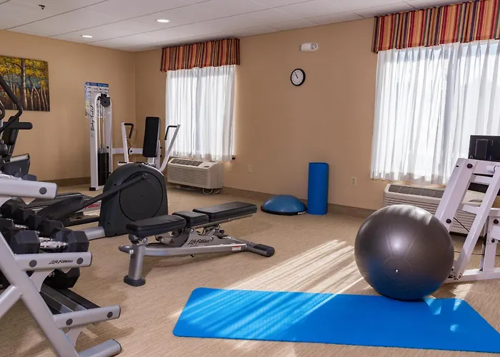 Holiday Inn Express Hartford-Newington By Ihg