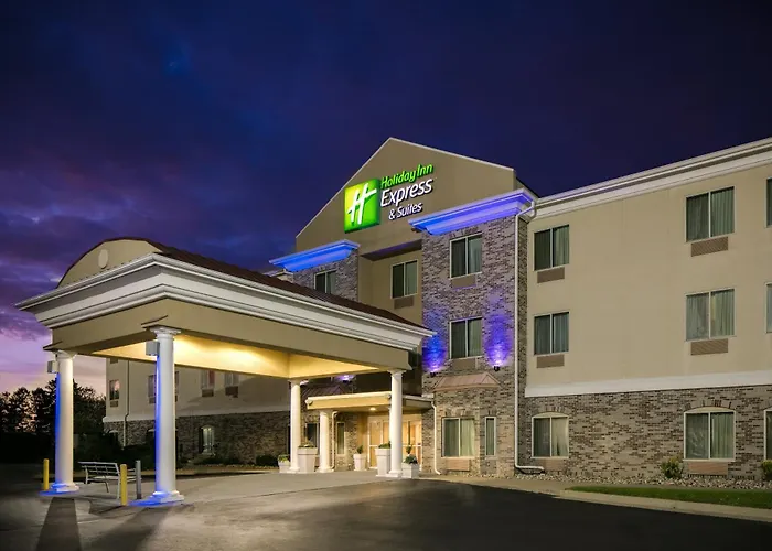 Holiday Inn Express & Suites Clinton By Ihg