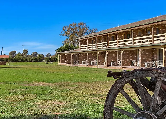 Quality Inn Carriage House