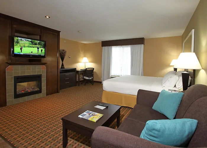Holiday Inn Express Hotel & Suites Vernon By Ihg