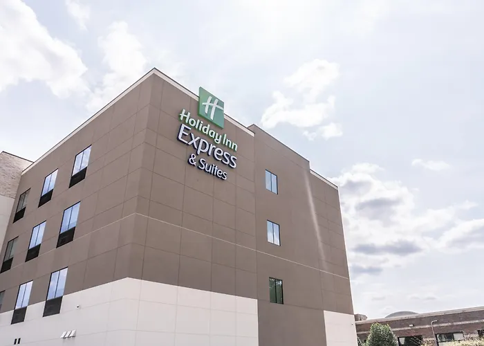Holiday Inn Express & Suites - Birmingham - Homewood