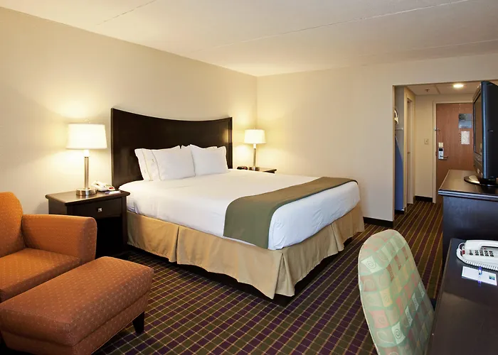 Holiday Inn Express London-I-70 By Ihg