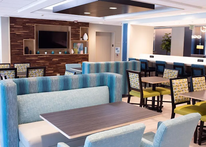 Holiday Inn Express Hotel & Suites Conover - Hickory Area By Ihg