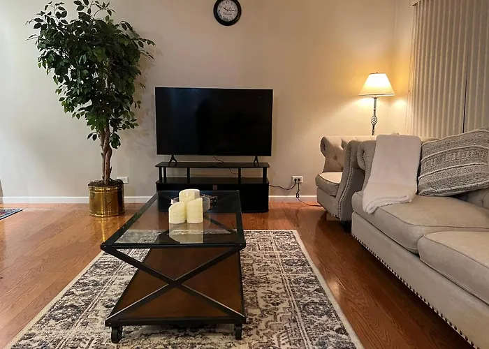 Luxe 3Br, 2Ba + Hot Tub