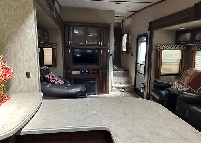 Gorgeous Denali 5Th Wheel Delight!