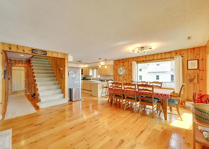1902 Adirondack Lake House: Screened Porch & Views