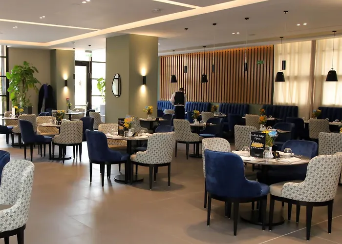 Golden Tulip Opera Alger