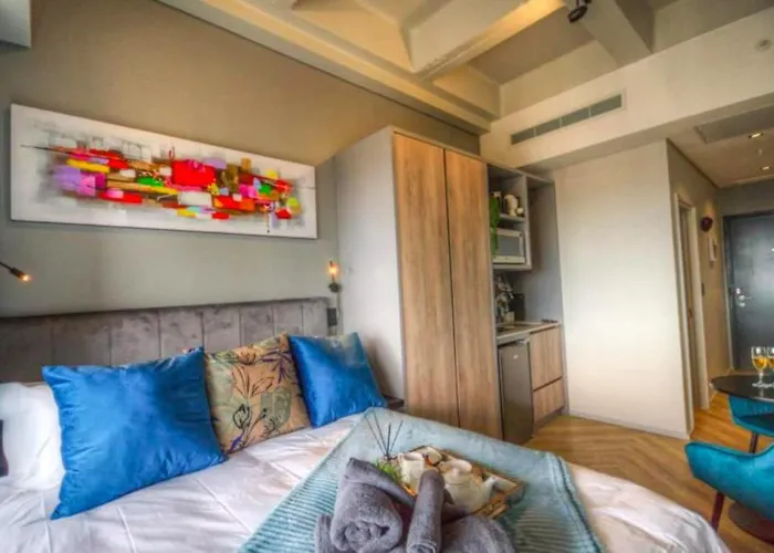 Executive City Micro Living In Long Street At One Thibault