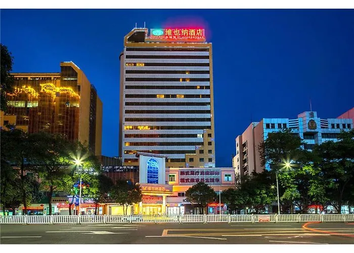 Vienna Hotel Qingyuan City Square Lianjiang Road Hotel