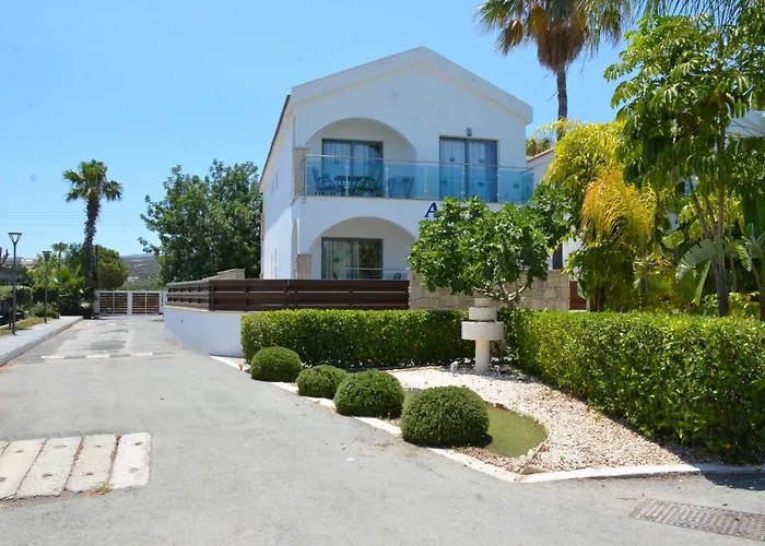 Latchi Escape Hotel And Suites