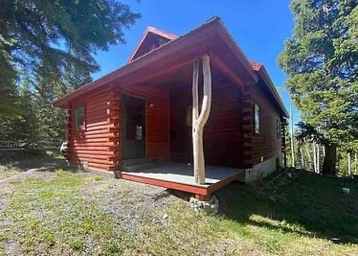 Beautiful Mountain Cabin Near Tetons Yellowstone