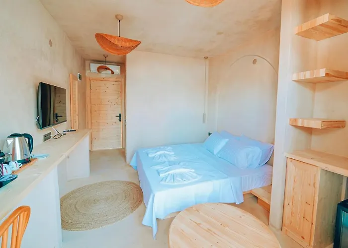 Felix Rooms