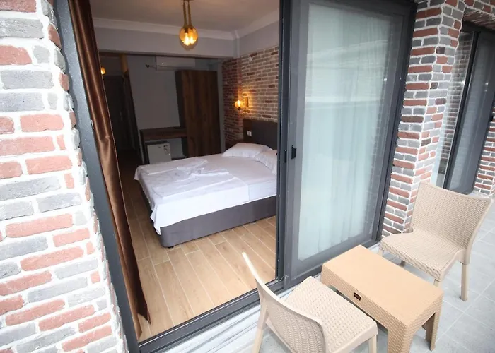 Mari Pembe Otel