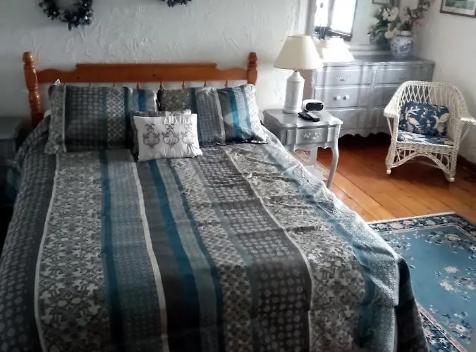 Sea Breeze Inn Beach Rentals