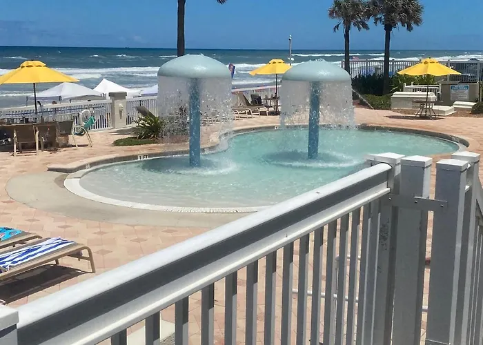 Modern Beach Condo-Daytona Beach