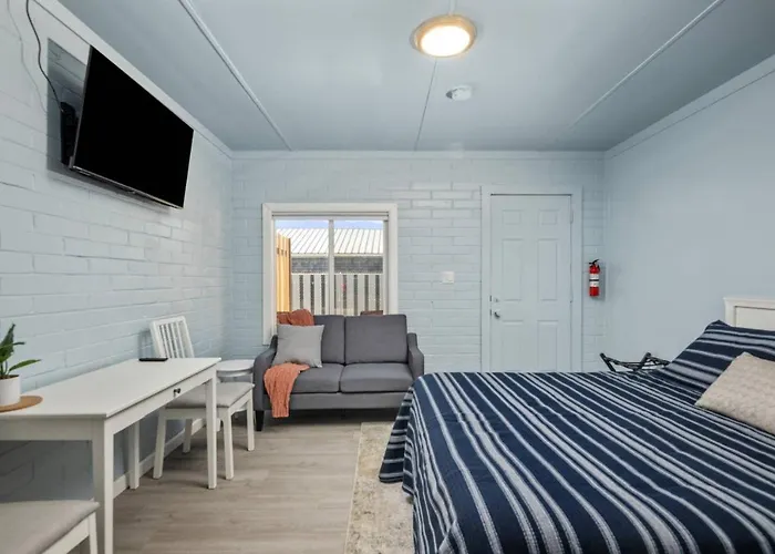 Cottages At Rockaway Beach Suite #3