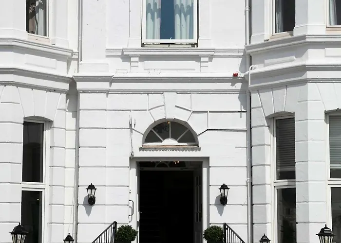 Exmouth Beach Hotel