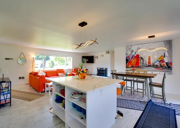 Cozy Retreat In Spokane Valley W/ Fireplace