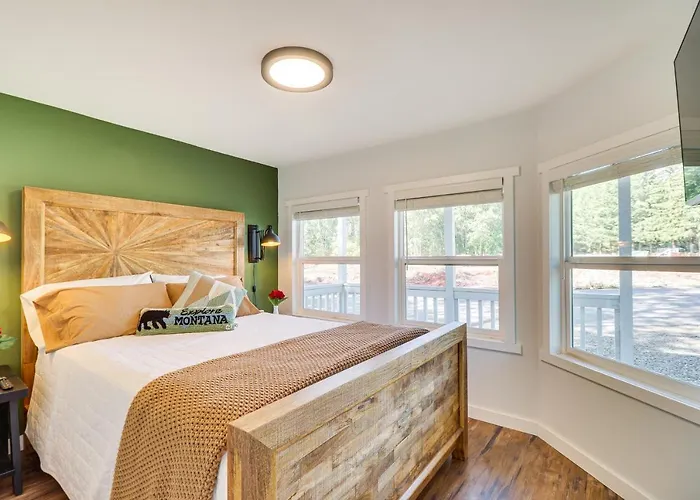 20 Mi To Glacier Nat'L Park: Pet-Friendly Cabin