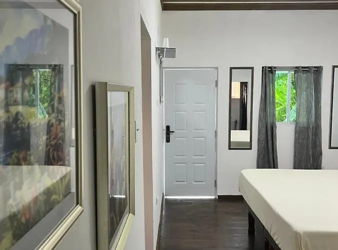 Jamaica Colors Hotel And Eco-Retreat
