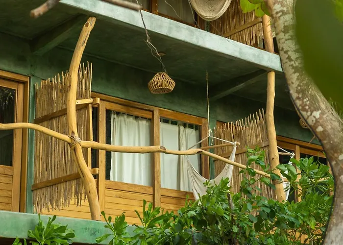 Cocos Hotel