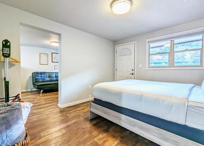 The Fountain Creek Inn Of Manitou Springs