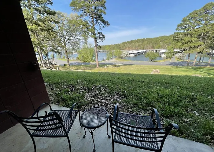Gr6 - Mountain Harbor Queen Guest Room On Lake Ouachita