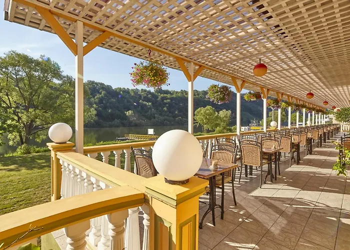 Panorama Hotel & Restaurant