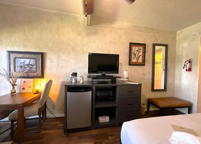 Gr6 - Mountain Harbor Queen Guest Room On Lake Ouachita