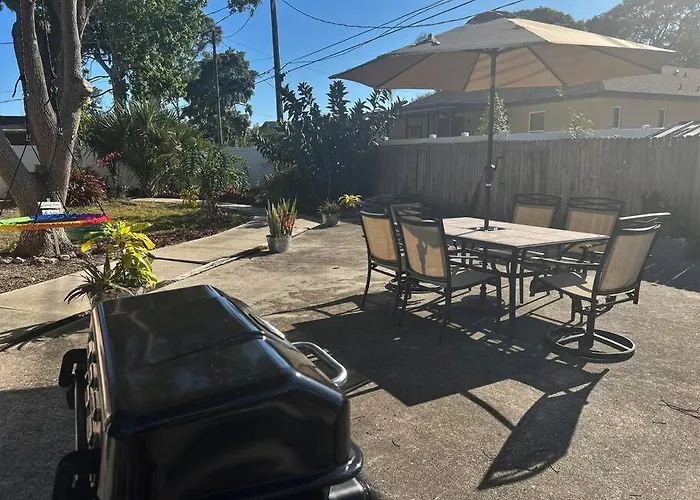 Newly Renovated Family Friendly Home