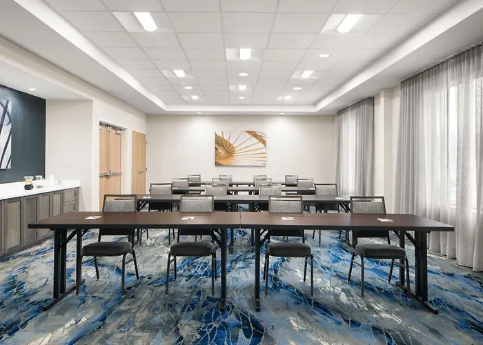Fairfield By Marriott Inn & Suites Whitsett Greensboro East