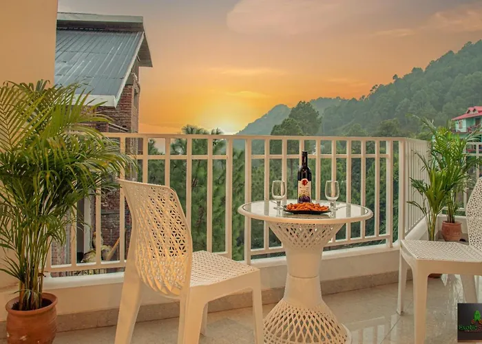 The Hillside Inn Kasauli By Exotic Stays